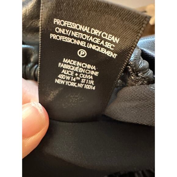 Alice + Olivia Faux Vegan Leather Black Crop Bustier Bronte Top 10 NWOT - Picture 10 of 10